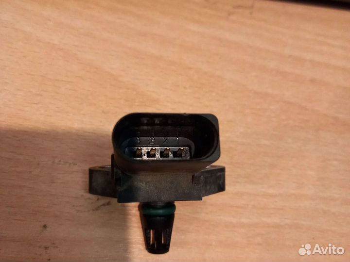 Датчик абсалютного давления VW
