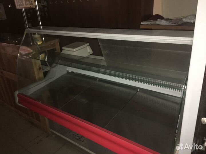 Витринный холодильник