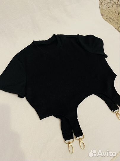 Укороченный топ