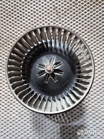 Моторчик печки Kia Cerato 2 TD