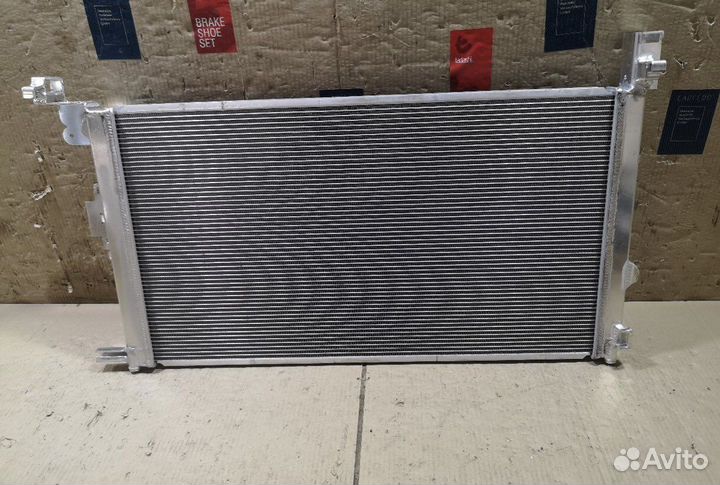 Радиатор двс volvo xc90 2015 год