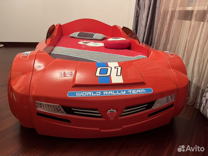 Детская кровать машина с подсветкой