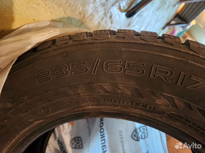 Nokian Tyres Hakkapeliitta 9 SUV 235/65 R17 108T