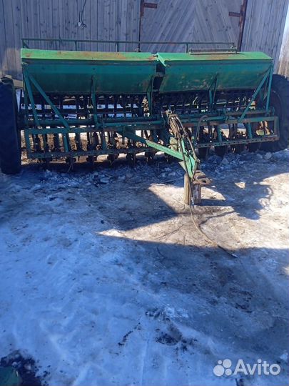 Сеялка Красная Звезда СЗТ-3.6А, 1999