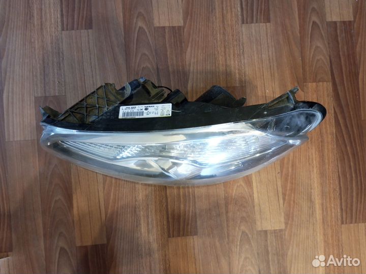 Фара передняя левая Ниссан Кашкай