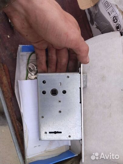 Дверной замок