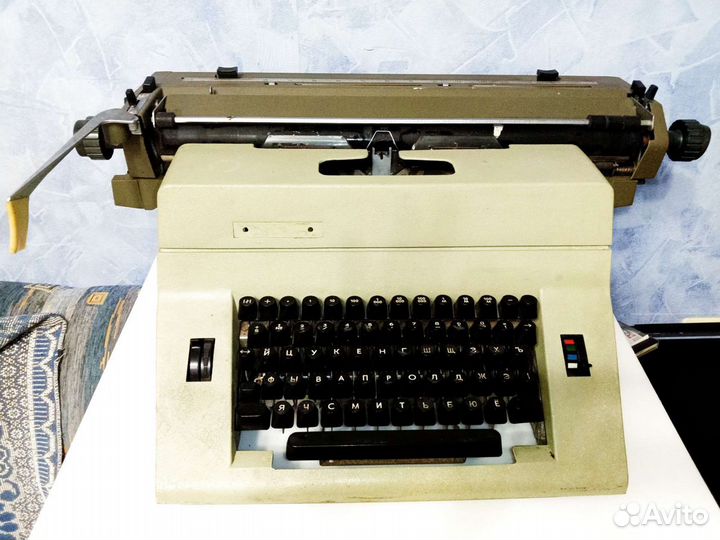 Печатная пишущая машинка Optima гдр 1988г