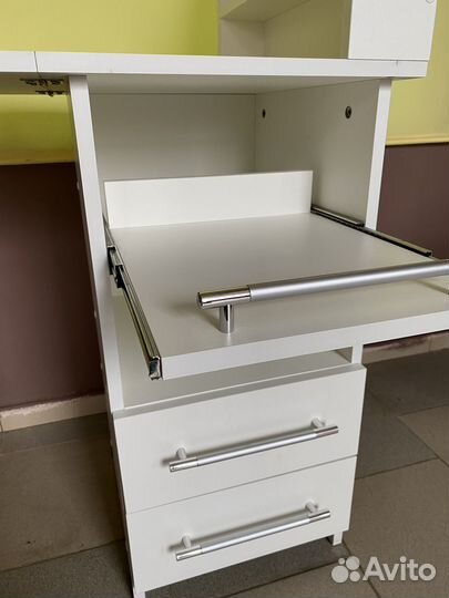 Стол для маникюра, б/у