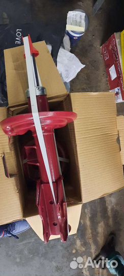 Амортизаторы передние на весту комплект