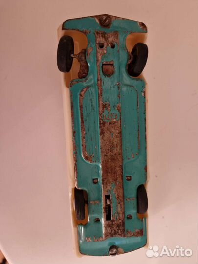 Машинка СССР. Чайка. Карболит