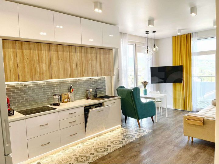 2-к. квартира, 71 м², 14/17 эт.