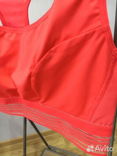 Спортивный бюстгальтер 46р