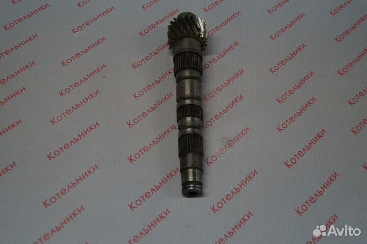 Nissan 32241-50J06 Вал вторичный кпп