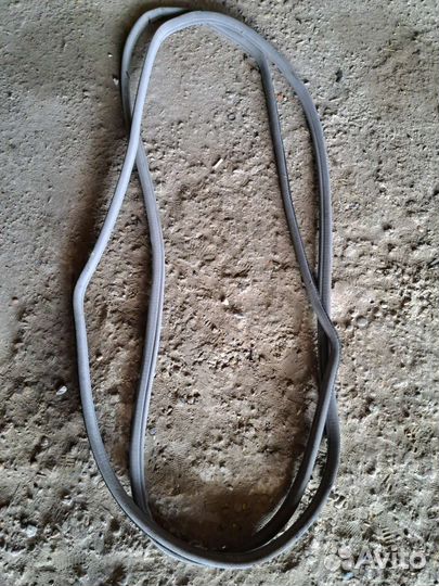 Уплотнитель двери задний BMW E66