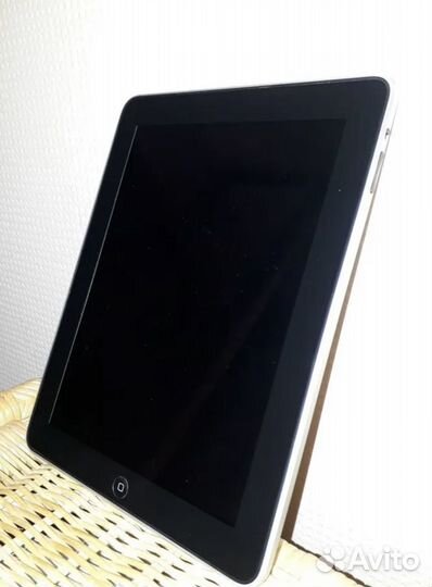 iPad (1е поколение) 2010г