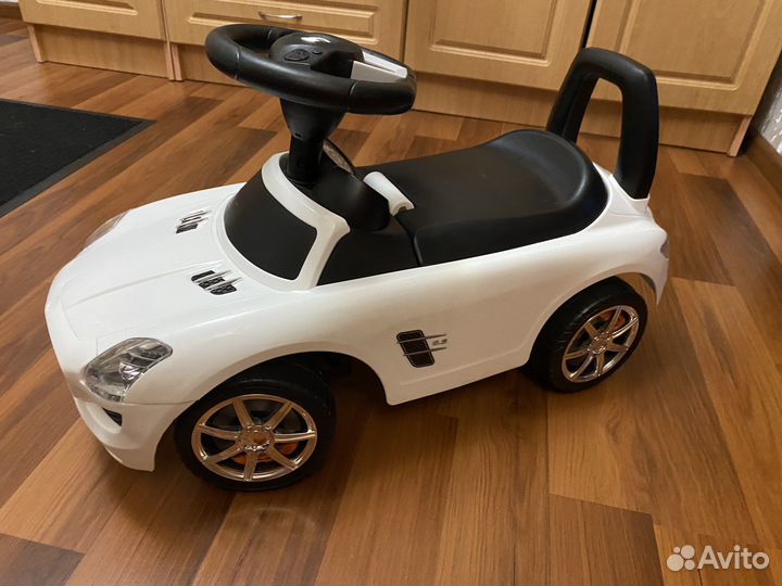 Машинка каталка mercedes