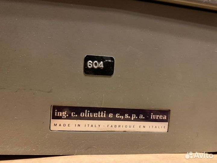 Пишущая машинка Olivetti Lexikon 80