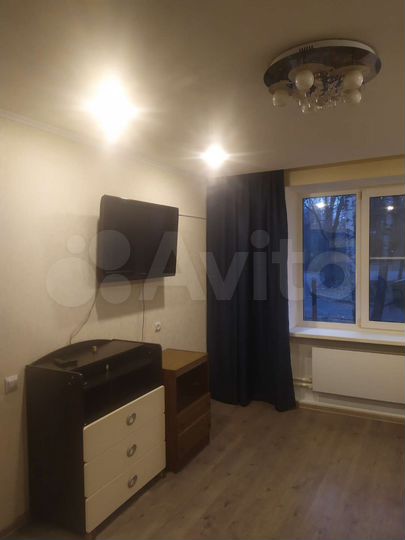 1-к. квартира, 35 м², 1/4 эт.
