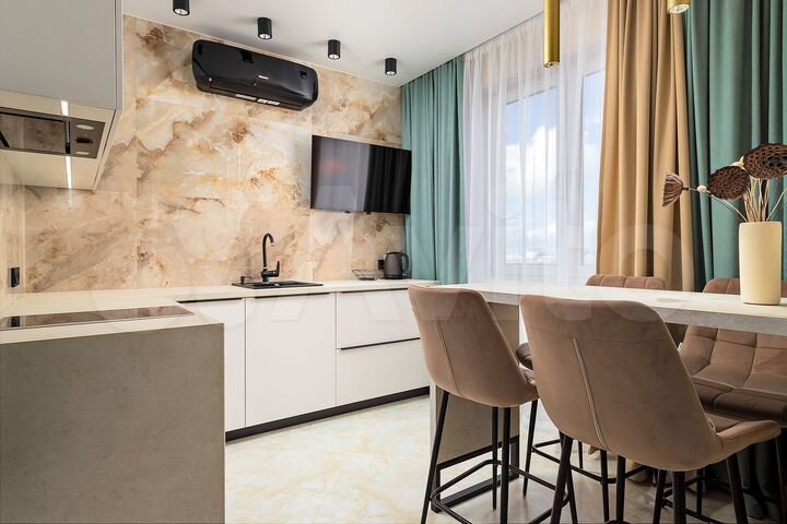 2-к. квартира, 52 м², 12/12 эт.