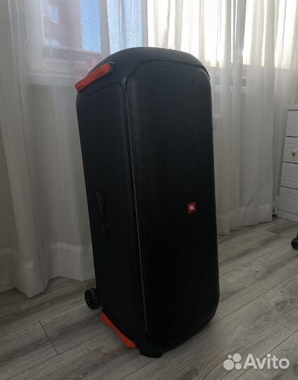 JBL party BOX 710