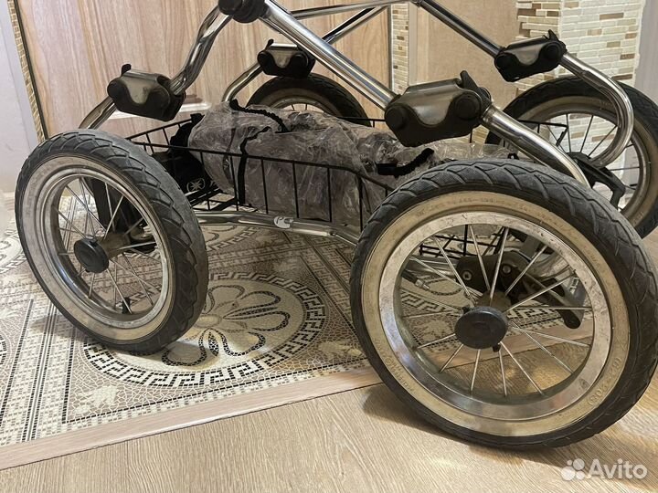 Коляска navington caravel (торг уместен)