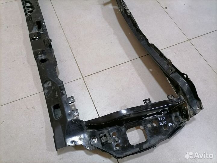 Панель передняя телевизор (дефект) Kia RIO 2016 г