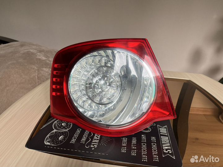 Задние фонари на Volkswagen jetta 5