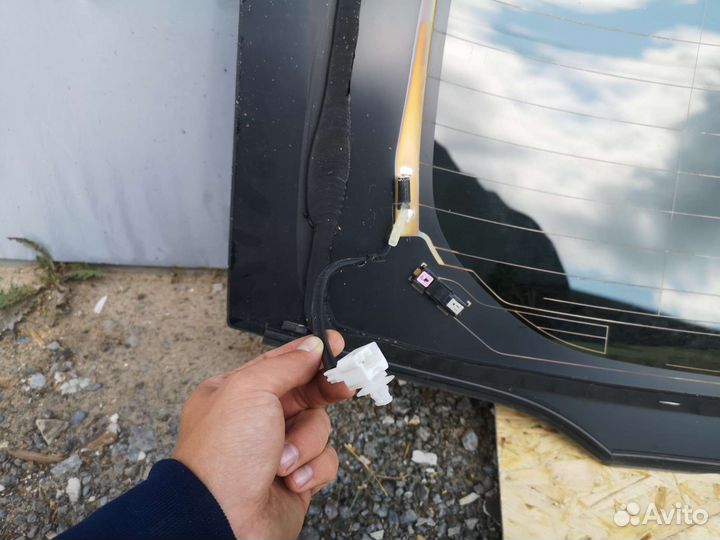 Toyota rav4 xa50 стекло двери багажника