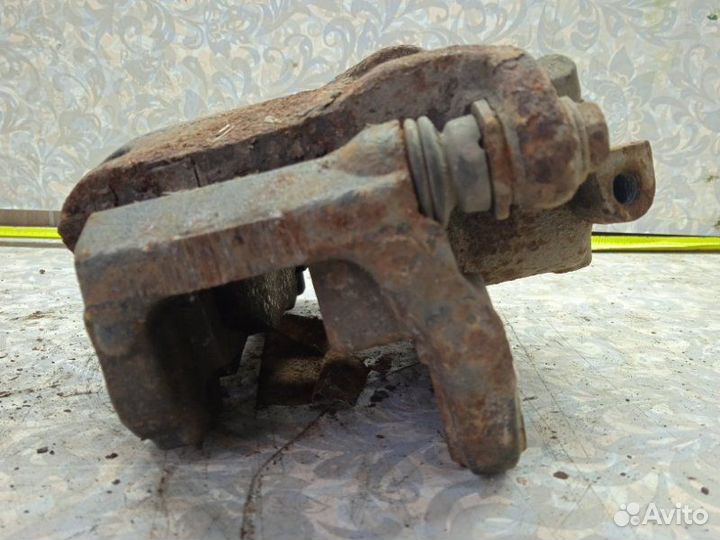 Суппорт передний левый Renault Megane 2 2006