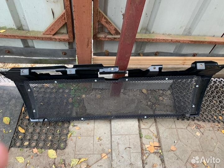 Решетка радиатора Pajero 4