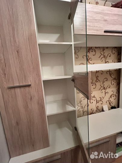 Стенка в гостиную бу, в отличном состоянии