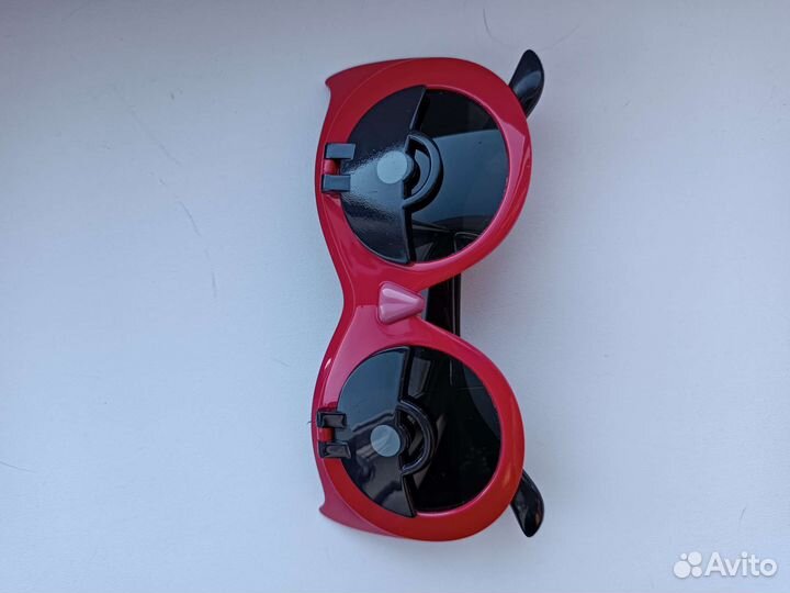 Солнцезащитные очки для детей