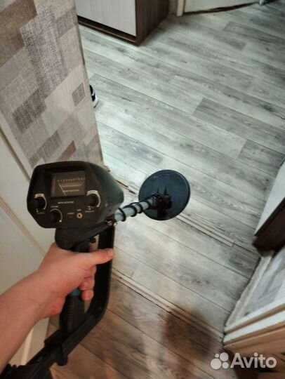 Продам металлоискатель
