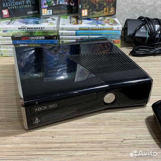 Xbox 360 Slim 250Gb LT3 + 17Дисков