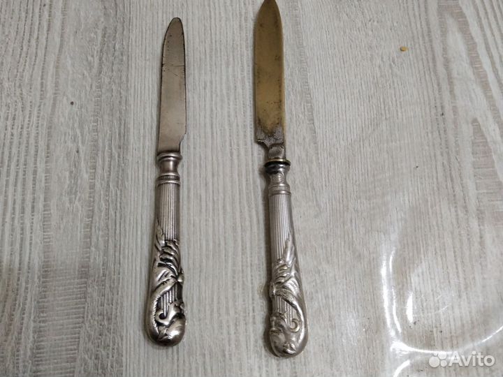Два ножа