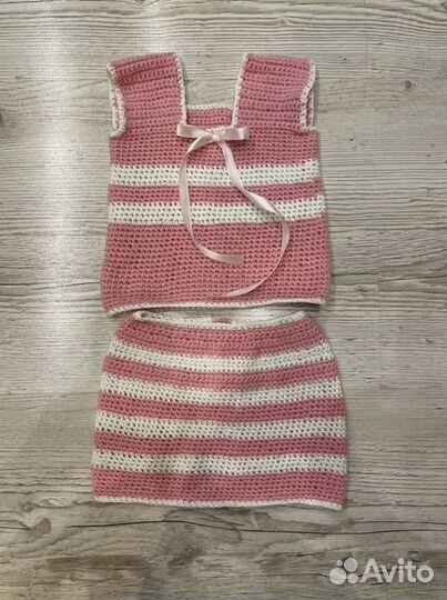 Вязаный костюм детский