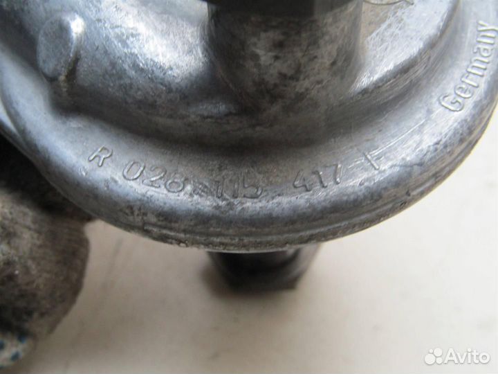 Кронштейн масляного фильтра VW Transporter T4 199