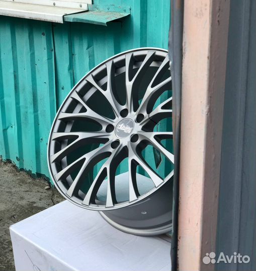 Оригинальные диски Advanti R18 на Lexus RX NX CX5