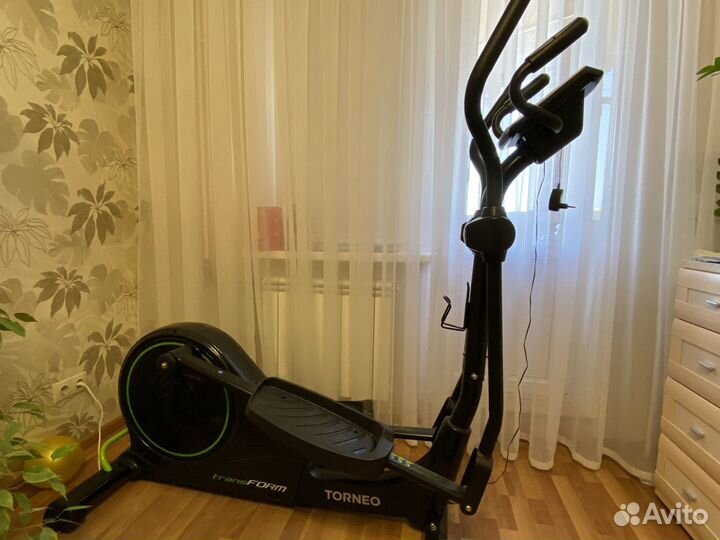 Эллиптический тренажер