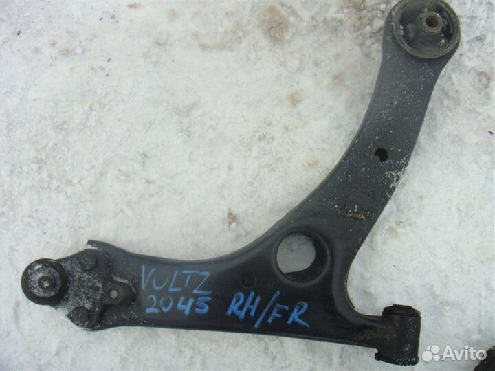 Рычаг передний правый Toyota Voltz ZZE136 1ZZ-FE