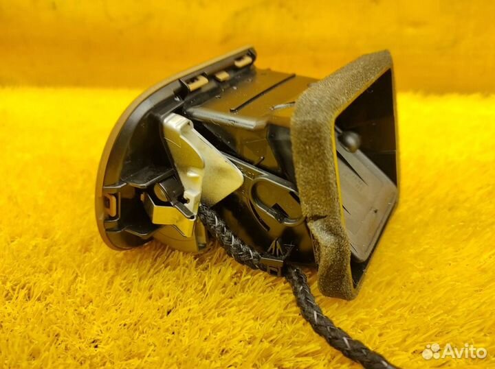 Дефлектор салона передний правый Porsche Cayenne