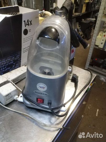 Паровой излучтель с емкостью