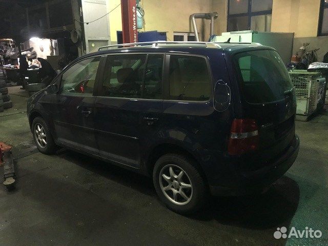 Разбор на запчасти Volkswagen Touran