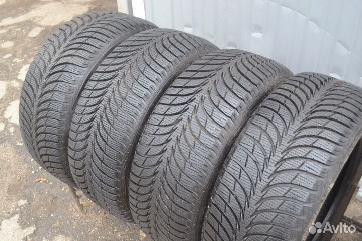 Goodyear UltraGrip Ice 215/55 R16 93T