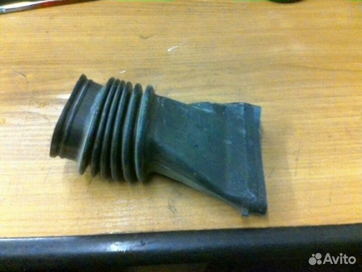 Воздуховод Opel Astra J A16XER 2011