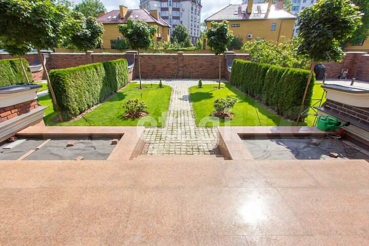 5-к. квартира, 384 м², 1/3 эт.