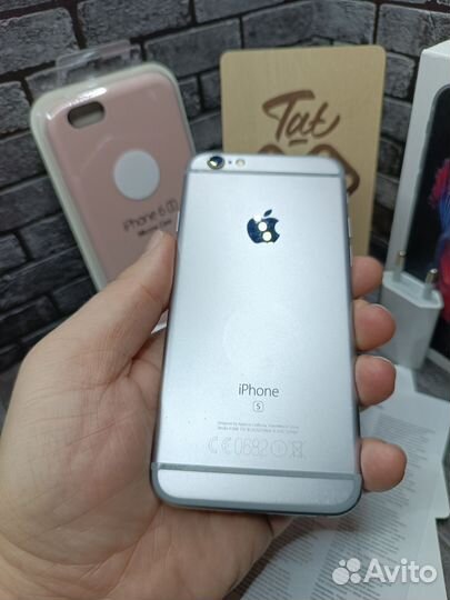 iPhone 6S, 64 ГБ