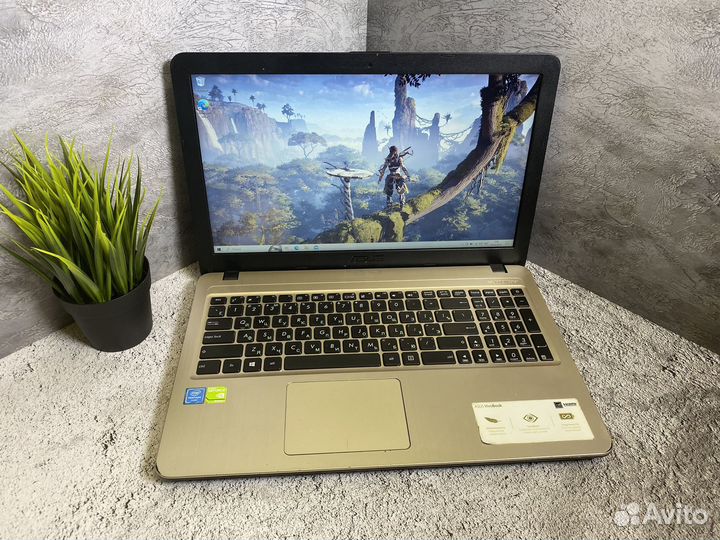 Игровой ноутбук asus 4 ядра/1000 gb/920MX