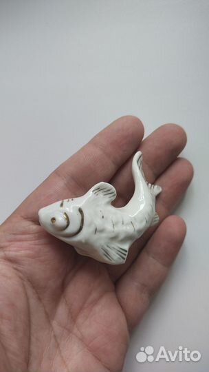 Фарфоровая статуэтка