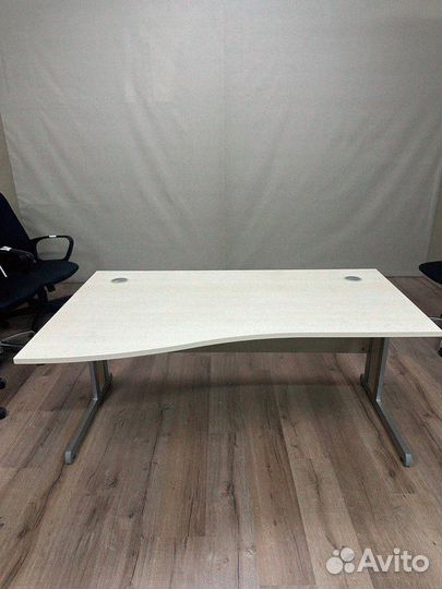 Стол эргономичный